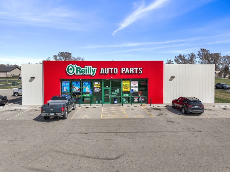 819 Frontage Rd, Byron, MN for sale - Building Photo - Image 2 of 7