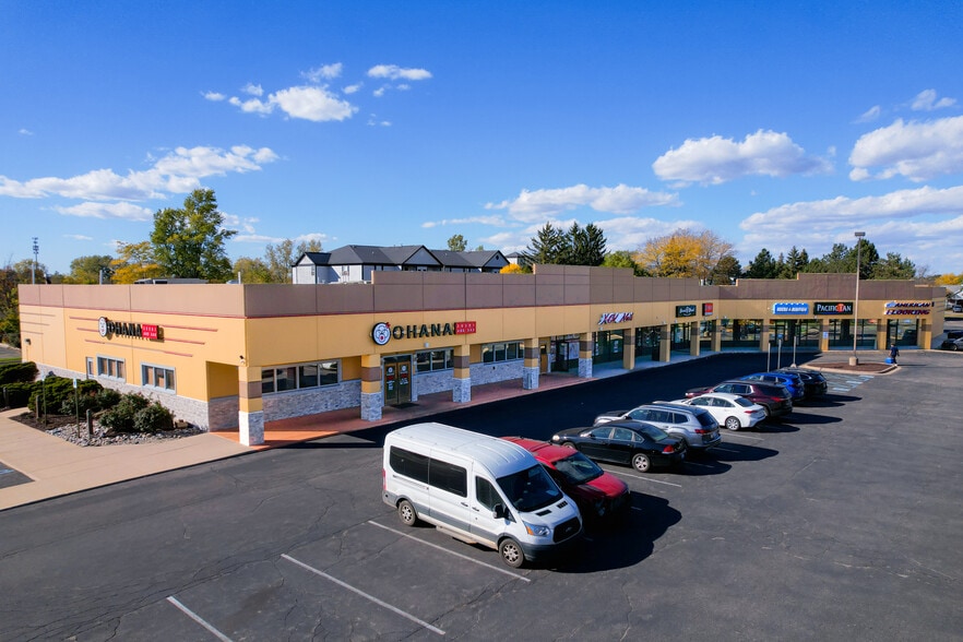 707-739 Brookside Ln, Lansing, MI for lease - Building Photo - Image 1 of 7