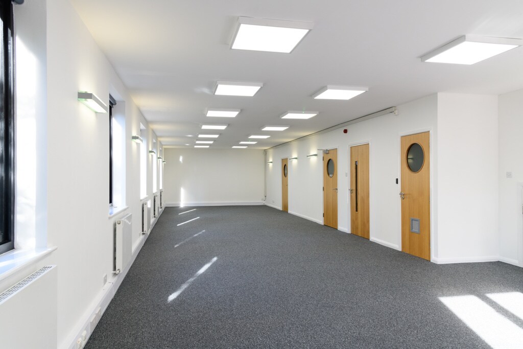 3-7 Canon Harnett Ct, Milton Keynes à louer Photo intérieure- Image 1 de 4