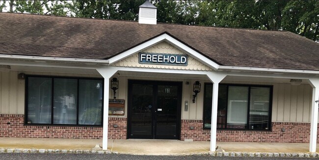 Plus de détails pour 2 Monmouth Ave, Freehold, NJ - Bureau à louer