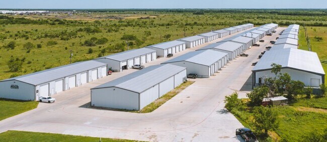 Plus de détails pour 10552 County Road 213, Forney, TX - Industriel à louer