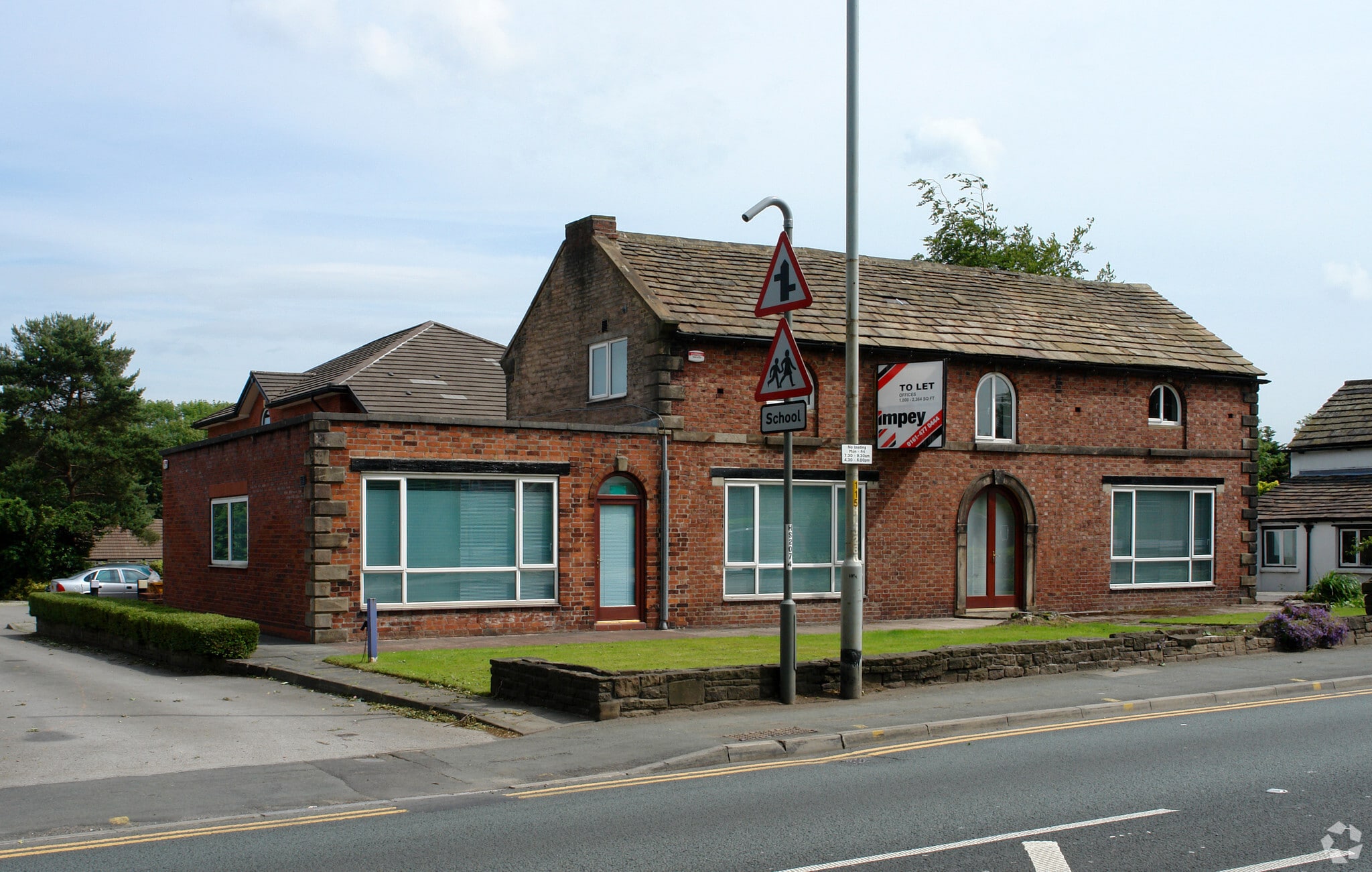 103 Buxton Rd, Stockport for lease Primary Photo- Image 1 of 2
