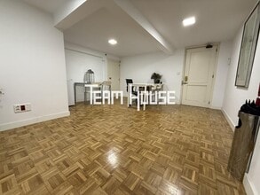 Office in Madrid, Madrid for lease Interior Photo- Image 1 of 8