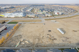 Plus de détails pour 23 Avenue and 17 St, Edmonton, AB - Local commercial à louer