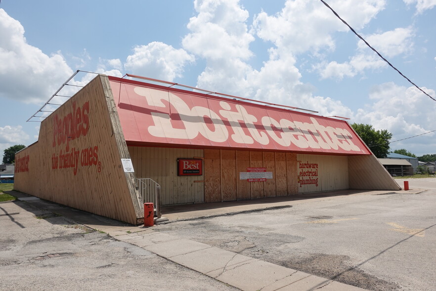 468 E Berrien St, Galesburg, IL for sale - Building Photo - Image 2 of 15