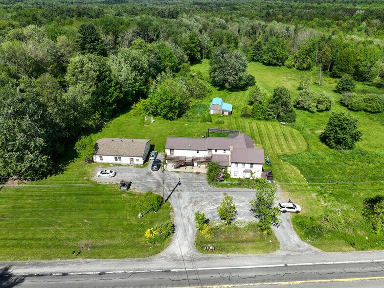 8013 NY-13, Blossvale, NY à vendre - Photo du bâtiment - Image 2 de 7