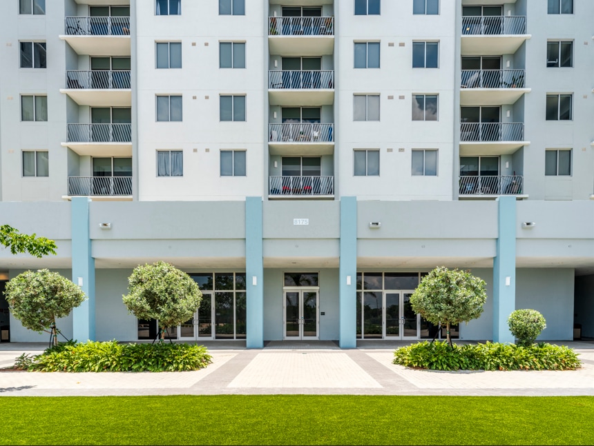 8175 NW 107th Ave, Doral, FL for lease Interior Photo- Image 1 of 6