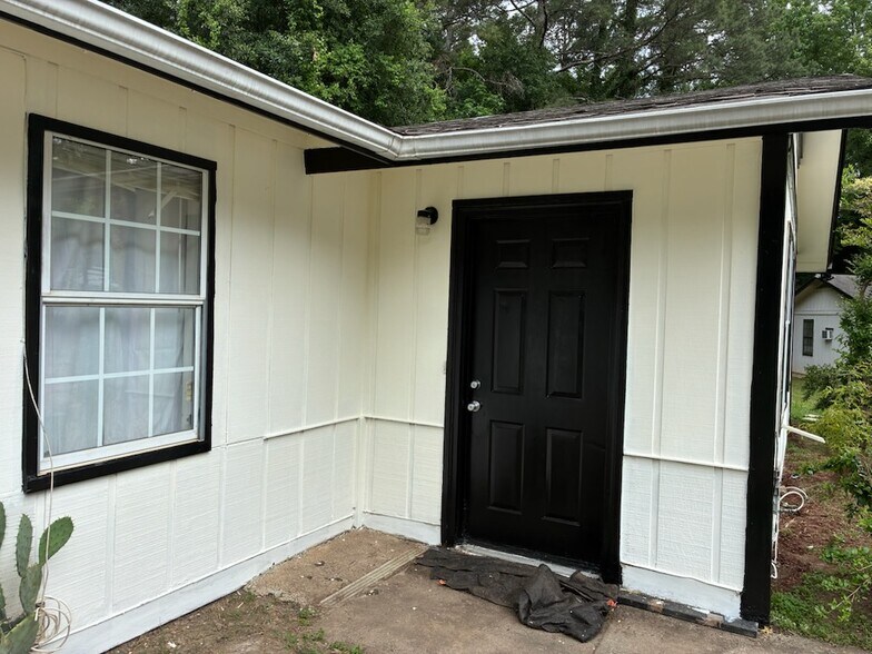 205 Glenview Ter, Winder, GA à vendre - Photo du bâtiment - Image 3 de 30