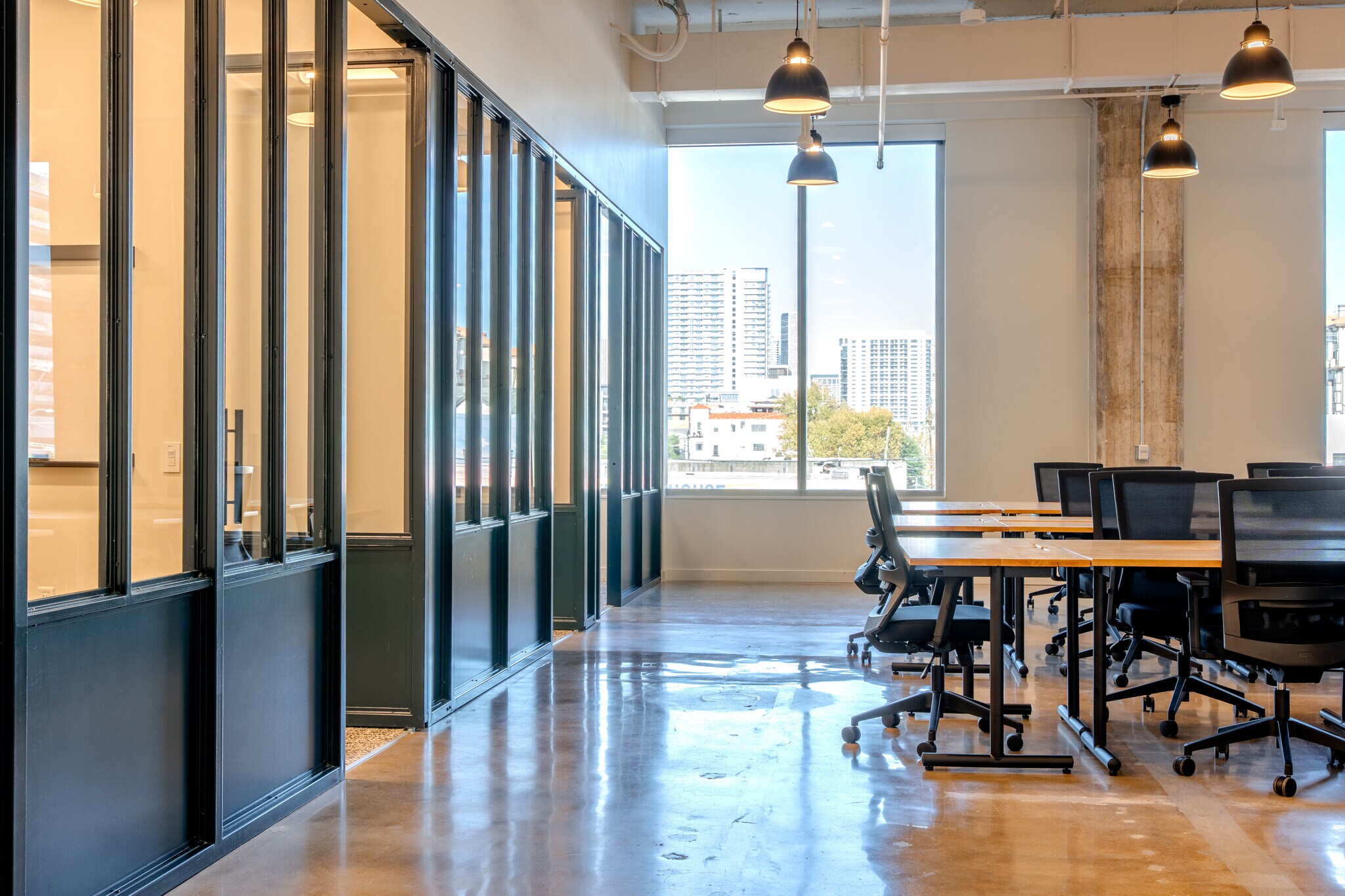 4201 Main St, Houston, TX for lease Interior Photo- Image 1 of 24