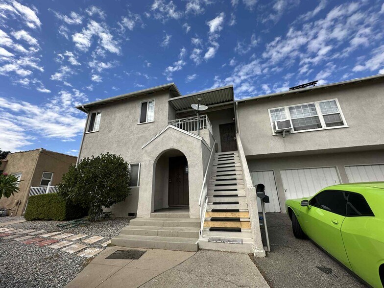 1111-1121 W Alhambra Rd, Alhambra, CA à vendre - Photo du bâtiment - Image 2 de 9