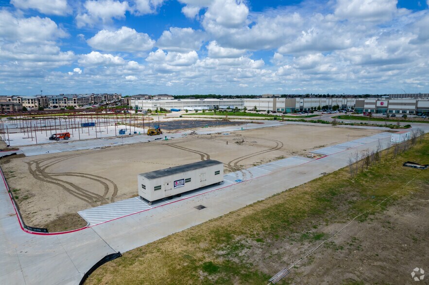 2601 TX-121, Lewisville, TX à vendre - Photo du bâtiment - Image 3 de 13