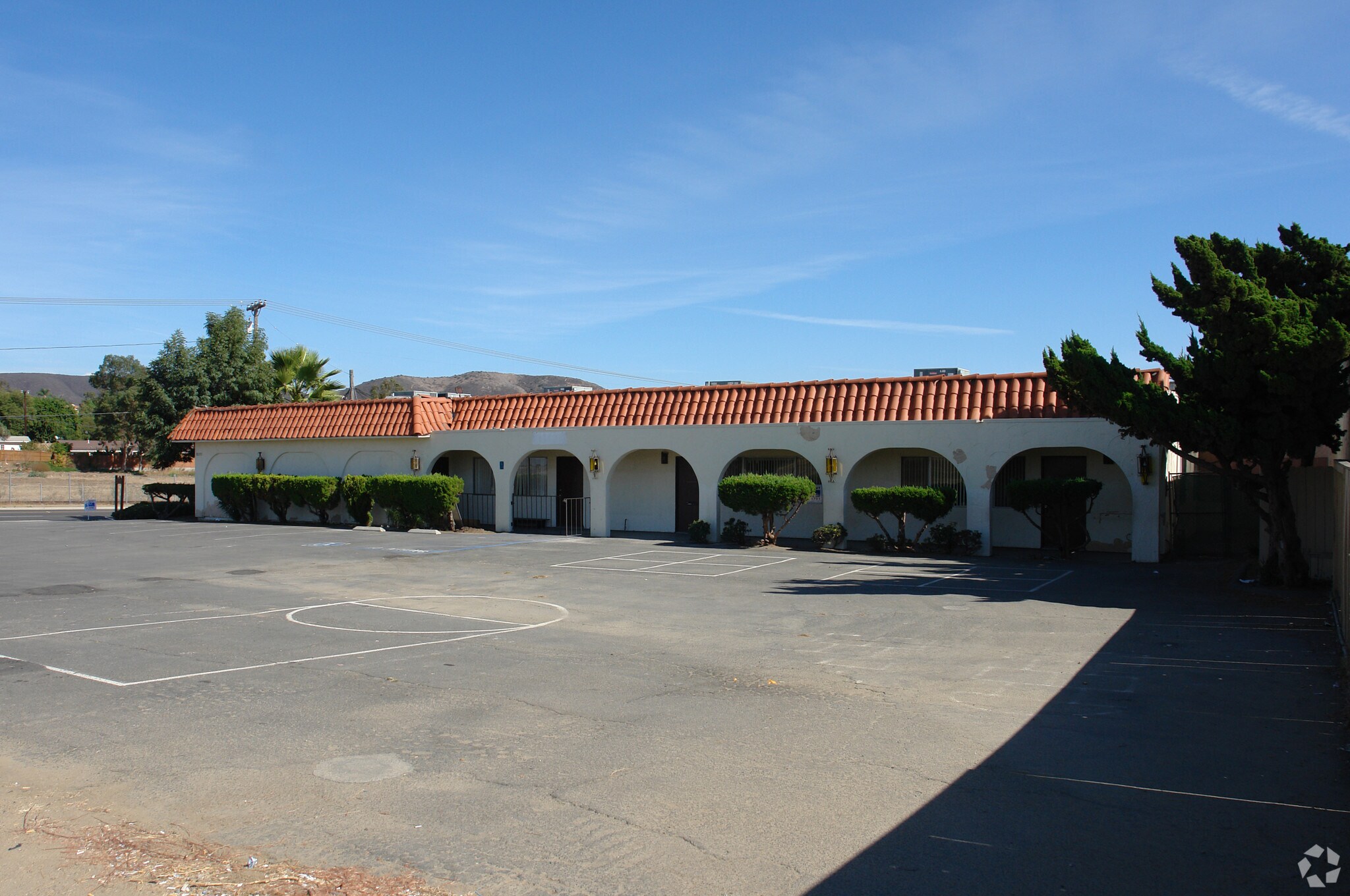1605 W Mission Rd, San Marcos, CA for lease Building Photo- Image 1 of 3