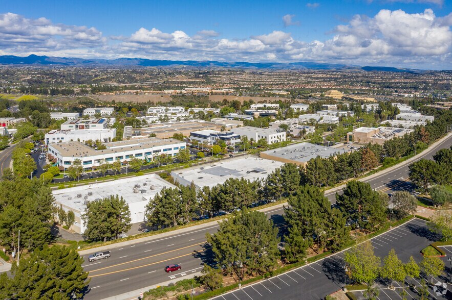 12 Journey, Aliso Viejo, CA à louer - Aérien - Image 3 de 5