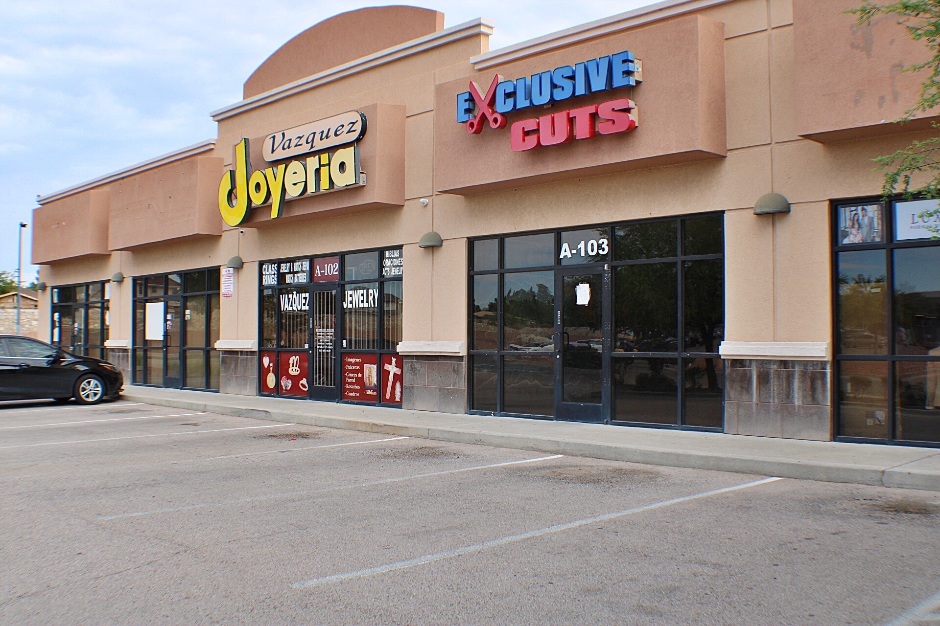 11890 Vista del Sol Dr, El Paso, TX à louer Photo du bâtiment- Image 1 de 7