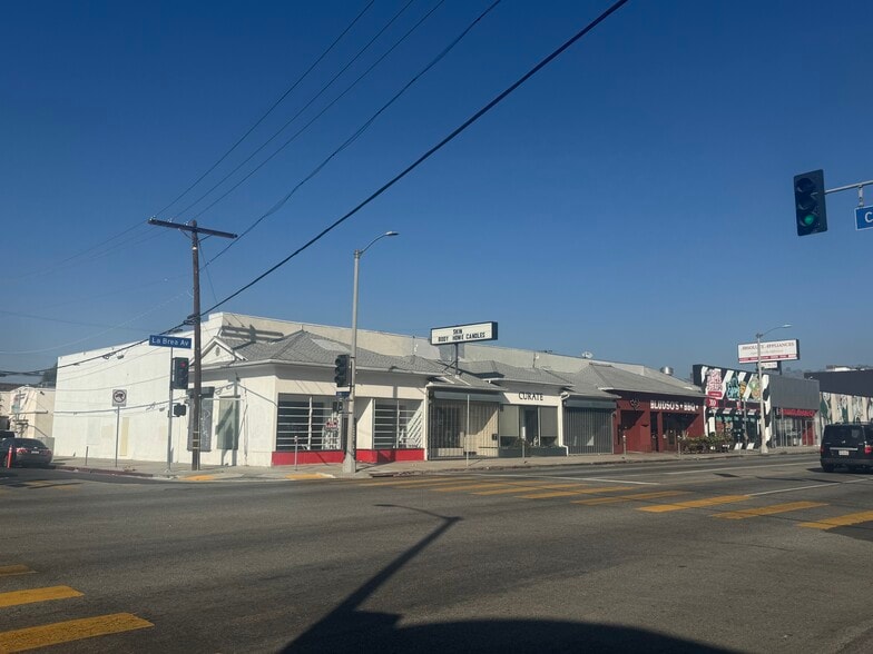 601-609 N La Brea Ave, Los Angeles, CA for lease - Building Photo - Image 2 of 12
