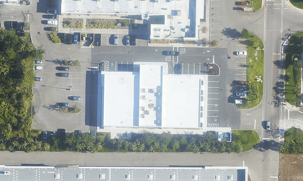 10061 University Plaza Dr, Fort Myers, FL for lease - Aerial - Image 2 of 2