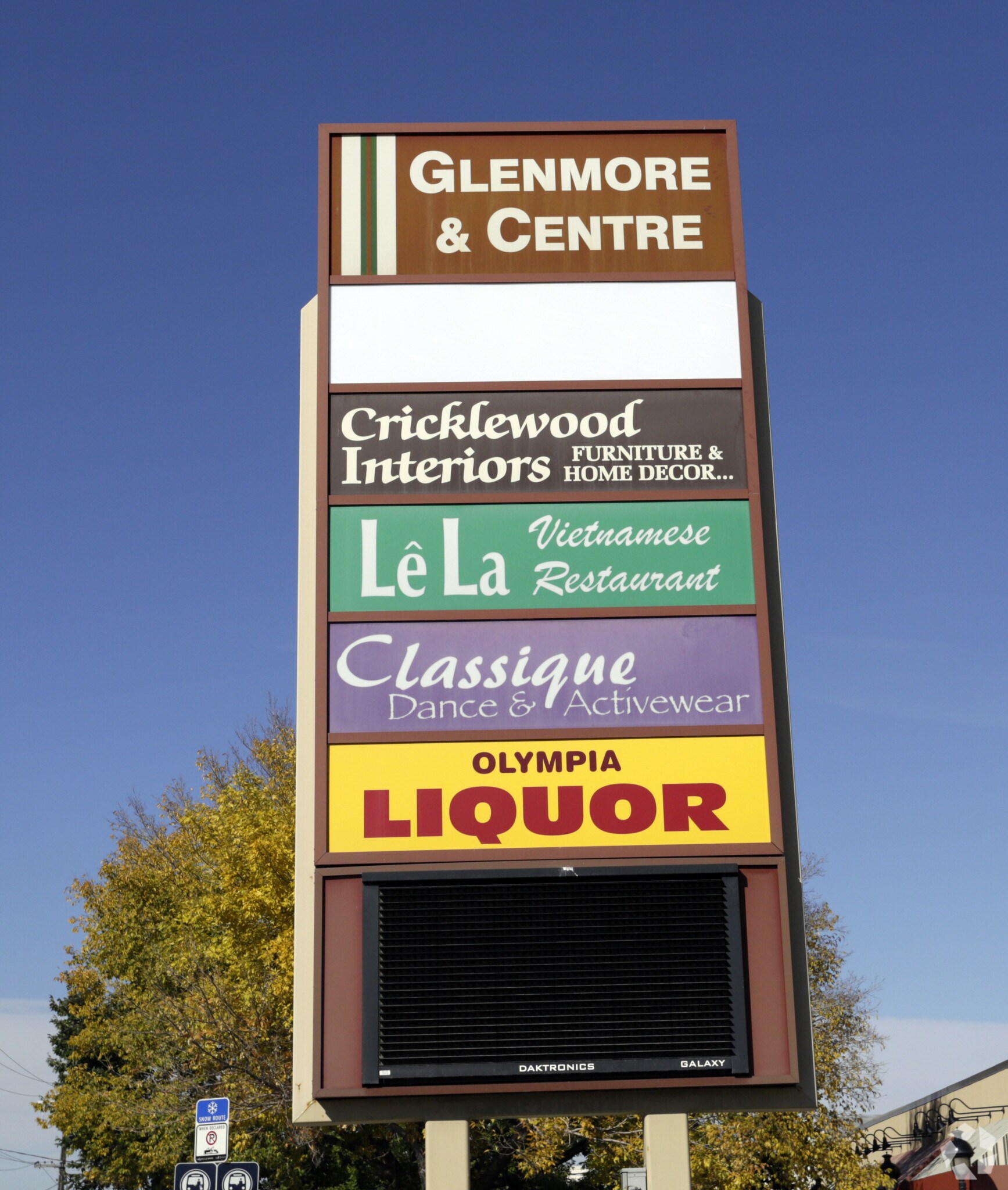 6624 Centre St S, Calgary, AB à vendre Photo du bâtiment- Image 1 de 1