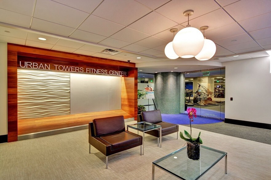 222 W Las Colinas Blvd, Irving, TX à louer - Photo intérieure - Image 3 de 11