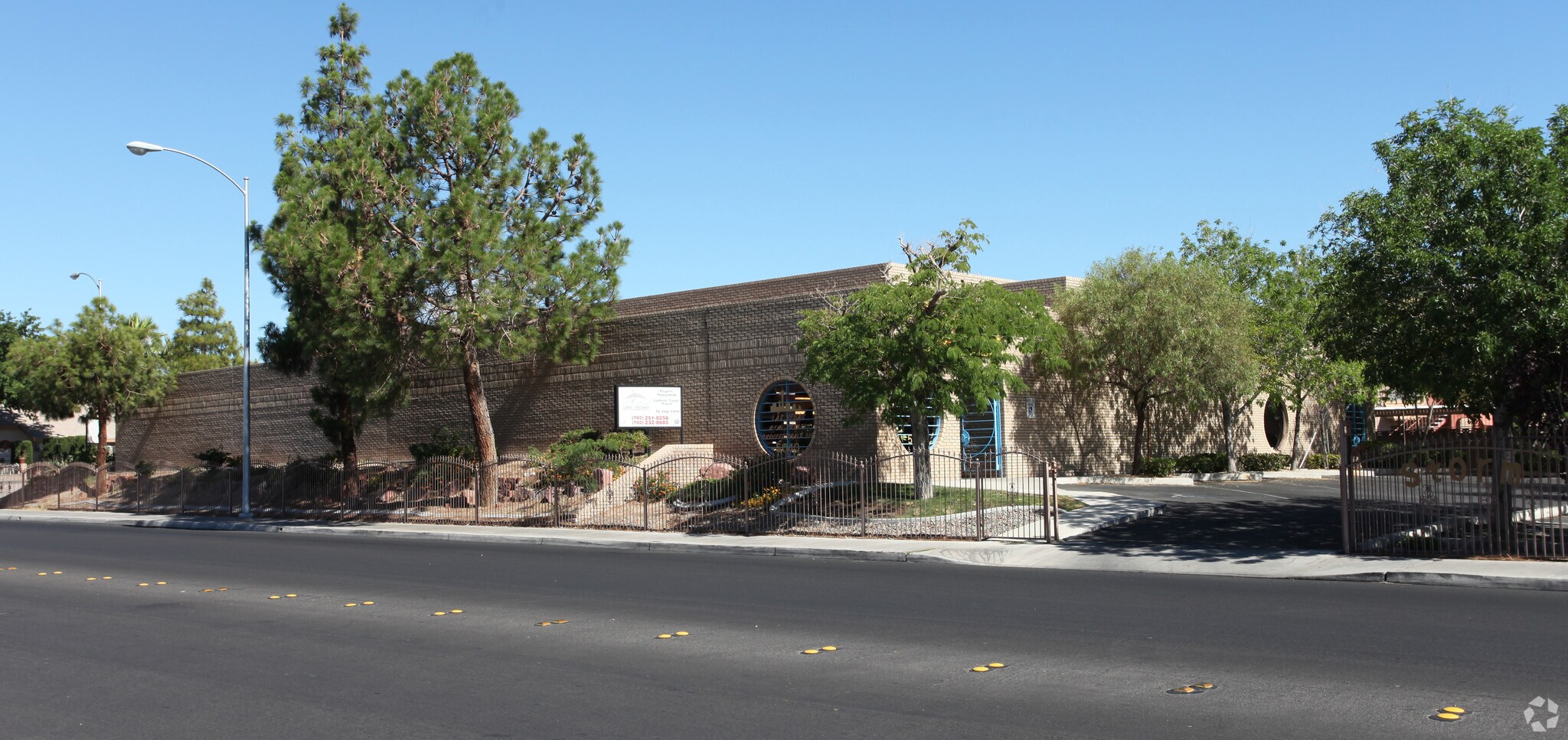 5040 Edna Ave, Las Vegas, NV à louer Photo principale- Image 1 de 70