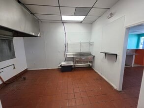 4201 62nd Ave N, Pinellas Park, FL for lease Interior Photo- Image 2 of 9