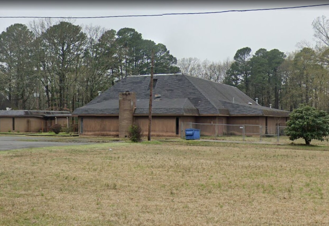 8201 Frenchmans Ln, Little Rock, AR à vendre Photo du bâtiment- Image 1 de 3