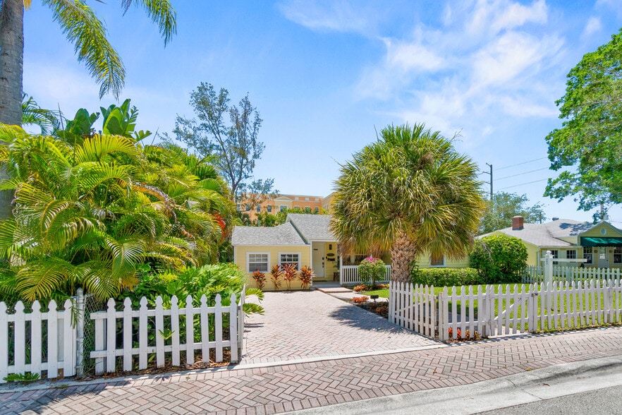 203 NE 1st Ave, Delray Beach, FL for lease - Building Photo - Image 2 of 25