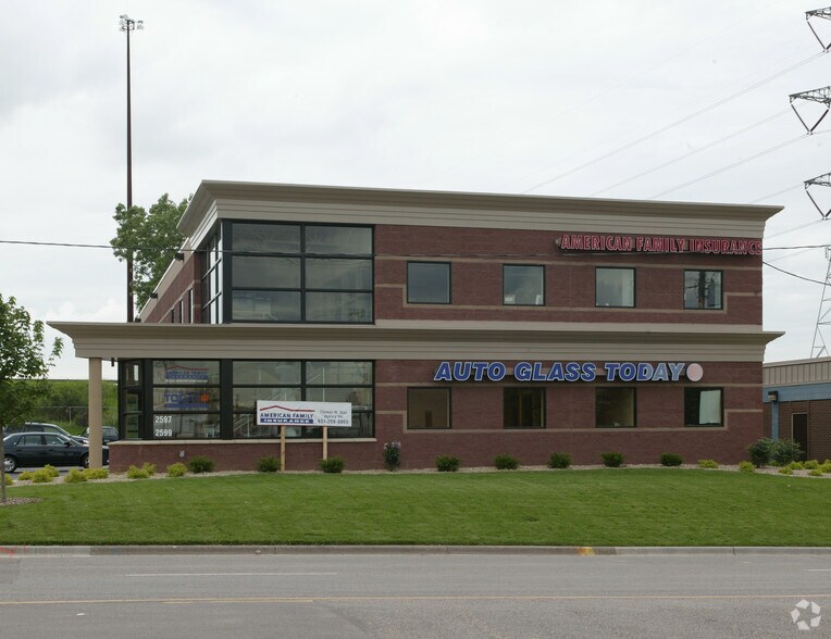 2597-2599 N Cleveland Ave, Roseville, MN à vendre - Photo du bâtiment - Image 3 de 13
