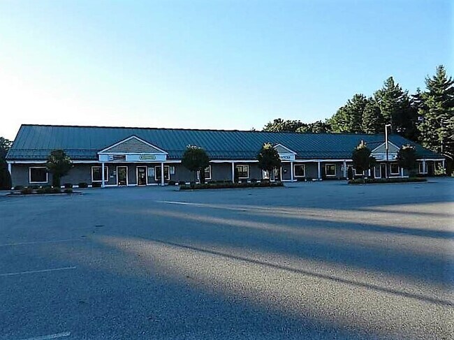 More details for 2435 Nooseneck Hill Rd, Coventry, RI - Retail for Lease