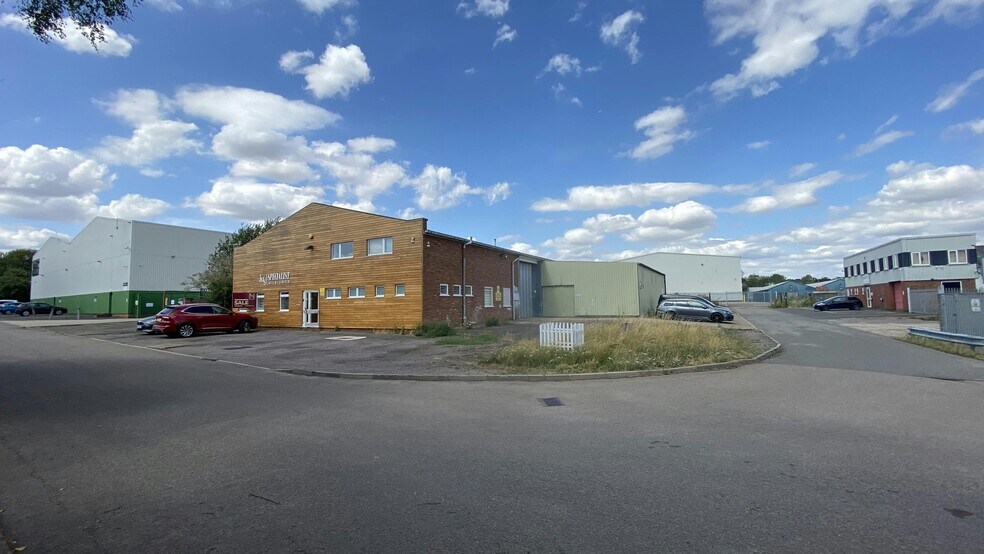 Bourne End, Southam à vendre - Photo du bâtiment - Image 1 de 16