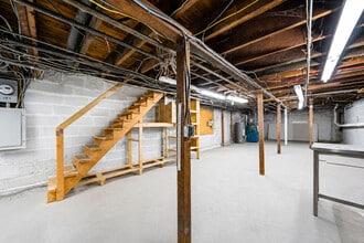 283-285 Broadway, Bethpage, NY for lease Interior Photo- Image 2 of 19