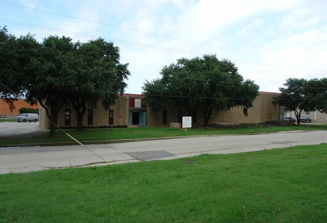 Plus de détails pour 1215 Viceroy Dr, Dallas, TX - Industriel à louer