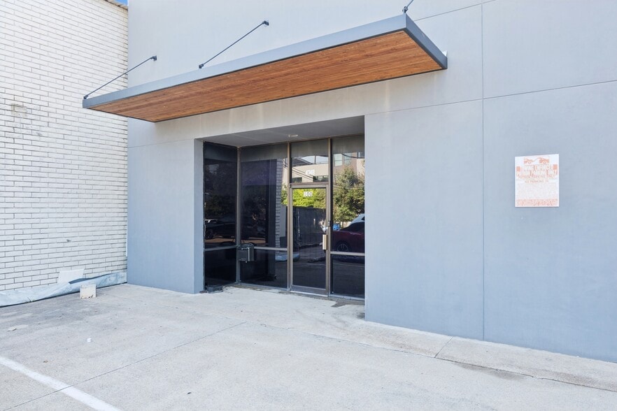 4748 Algiers St, Dallas, TX for lease - Building Photo - Image 3 of 17