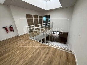 900 Rue Andre Ampere, Aix-en-Provence à louer Photo intérieure- Image 2 de 3