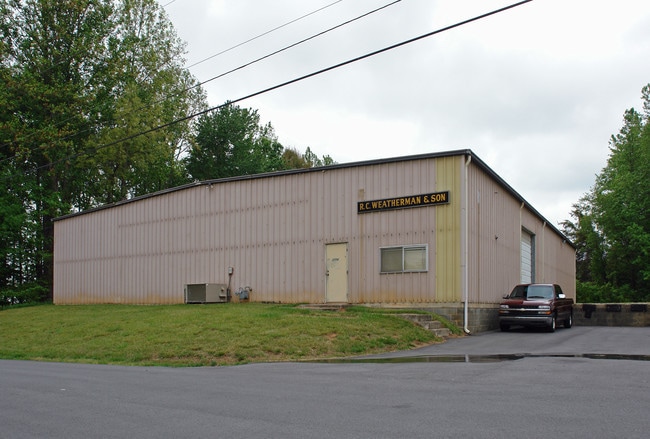 Plus de détails pour 2774 Nieman Industrial Dr, Winston-Salem, NC - Industriel à louer