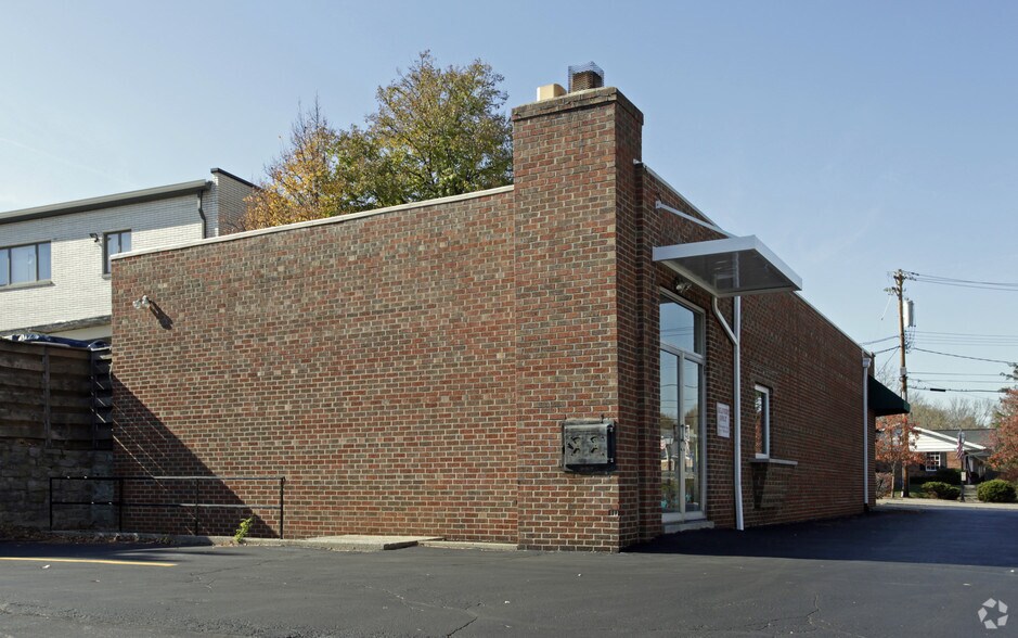9510 Montgomery Rd, Cincinnati, OH à vendre - Photo principale - Image 1 de 5