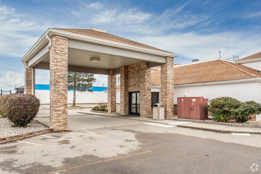 616 N Broad St, Fairborn, OH à vendre - Photo du bâtiment - Image 2 de 3