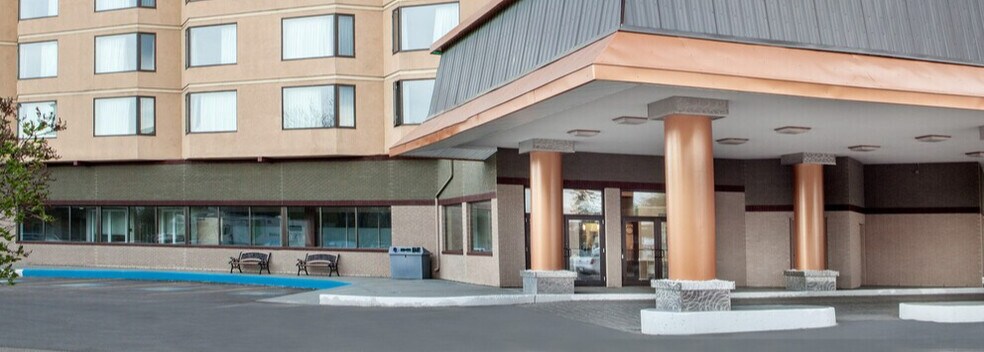 4311 49 Ave, Red Deer, AB à vendre - Photo principale - Image 1 de 1