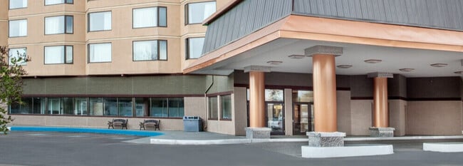 Plus de détails pour 4311 49 Ave, Red Deer, AB - Plusieurs types d'espaces à louer