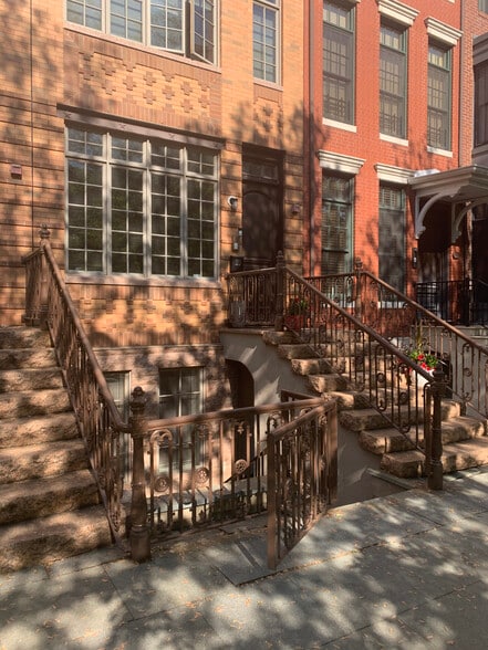 113 Liberty View Dr, Jersey City, NJ for lease - Building Photo - Image 2 of 4
