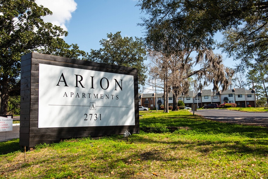 2731 S Blair Stone Rd, Tallahassee, FL for sale - Primary Photo - Image 1 of 33