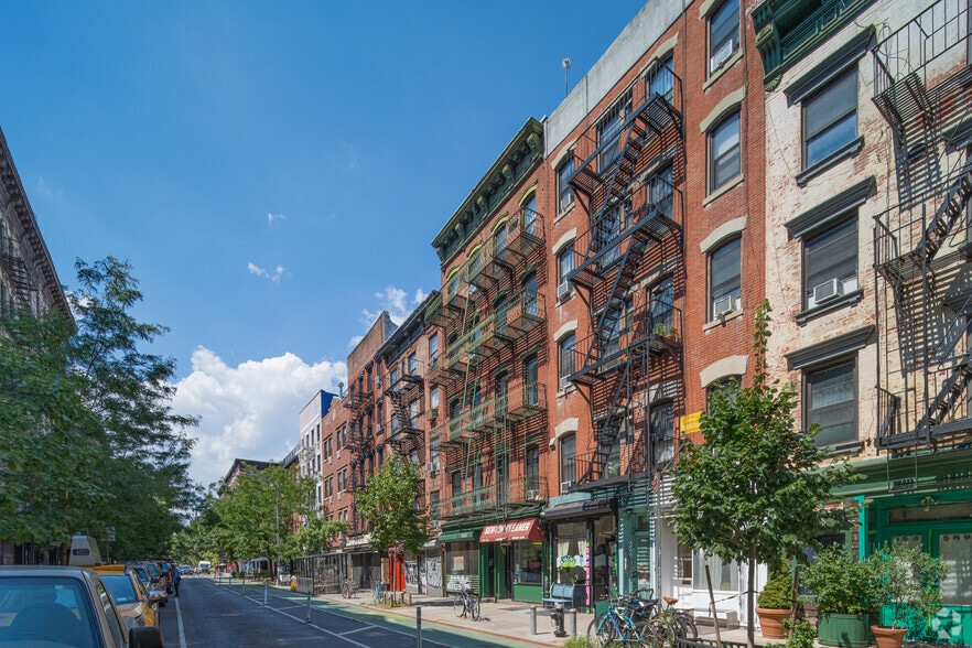 515 E 12th St, New York, NY à vendre - Photo principale - Image 1 de 10