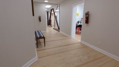 1420 Irving St, Rahway, NJ à louer - Vidéo sur l’inscription commerciale