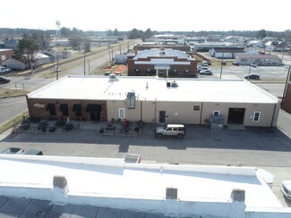 More details for 102 W Parrish Dr, Benson, NC - Office for Sale