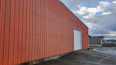 841 3rd Ave, Longview, WA for lease Interior Photo- Image 2 of 2