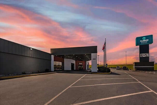 Plus de détails pour 2227 Old Fort Pky, Murfreesboro, TN - Services hôteliers à vendre