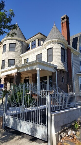 569-571 Martin Luther King Jr Blvd, Newark, NJ à louer - Photo du bâtiment - Image 2 de 32