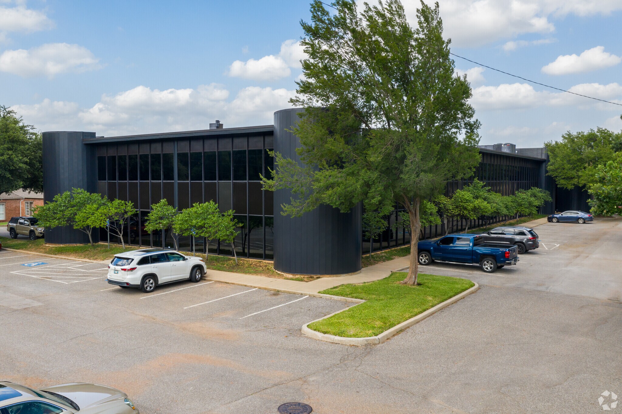 5500 N Western Ave, Oklahoma City, OK à louer Photo principale- Image 1 de 11