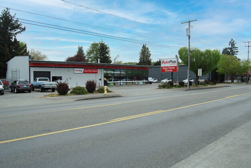 427 E Main Ave, Puyallup, WA à vendre - Photo du bâtiment - Image 3 de 3