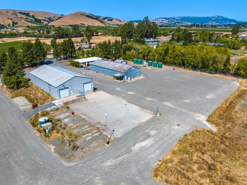 24200 Arnold Dr, Sonoma, CA à louer - Aérien - Image 3 de 6