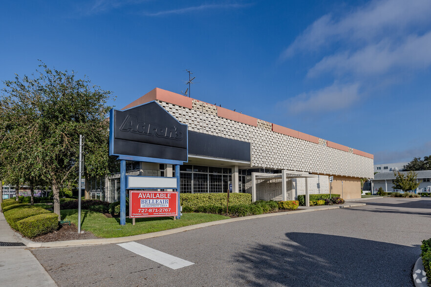 5055-5055 Park Blvd, Pinellas Park, FL à louer - Photo principale - Image 1 de 3